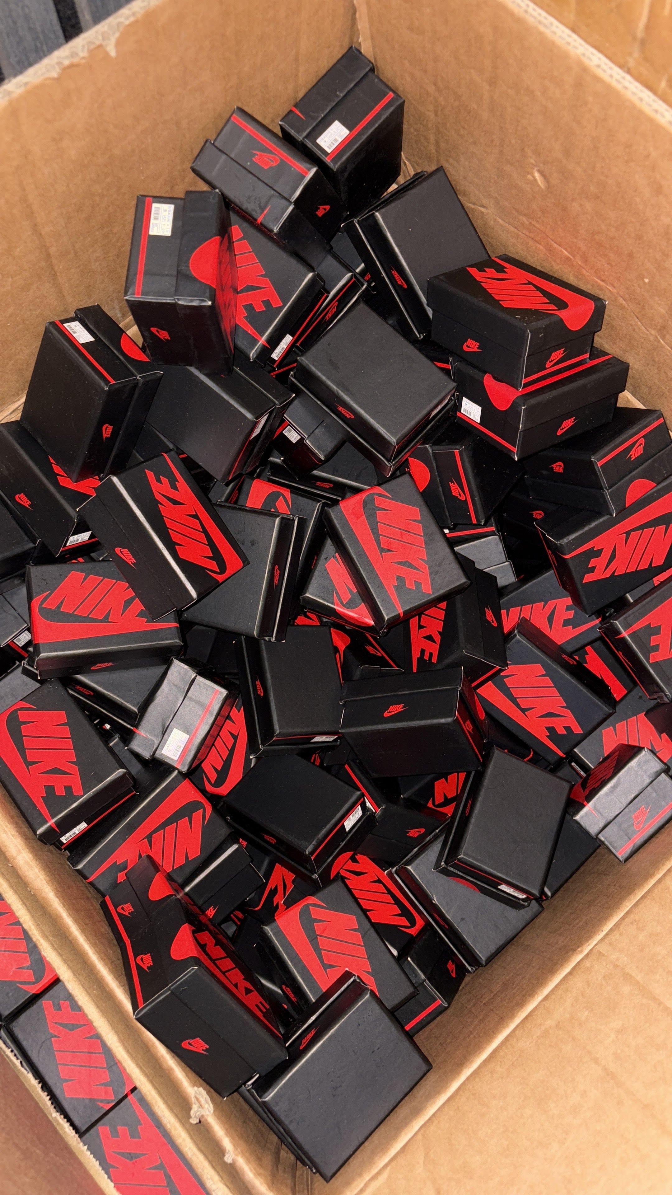 Nike Keyrings Bulk £30-£2000